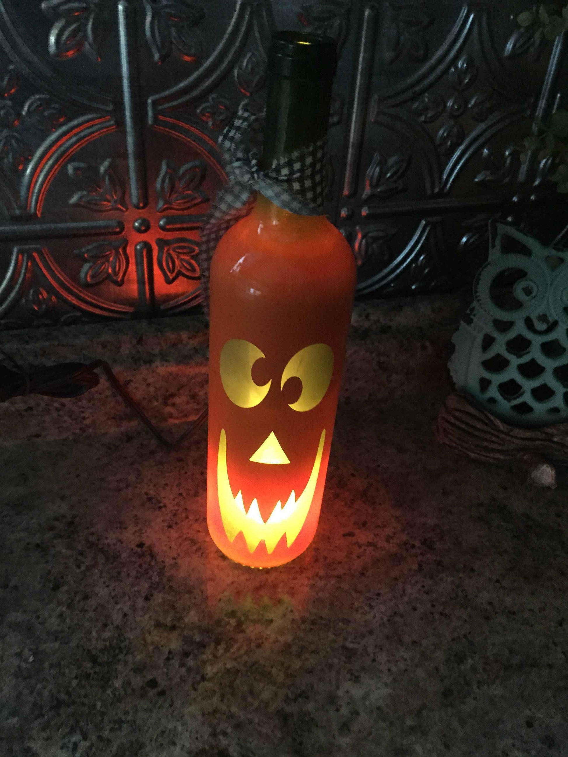 Custom Wine Bottle Lamp: Grinch Christmas Decor, Character Light
