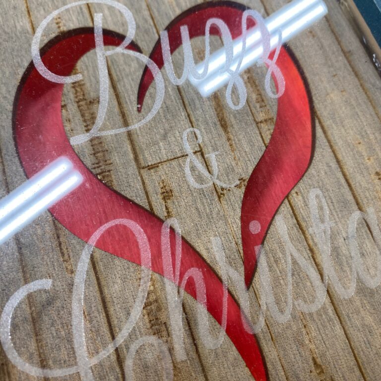 Pallet Heart Light Up Shadowbox - Image 2